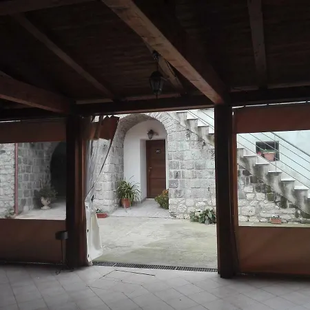 Lantgård Borgo Degli Amici *