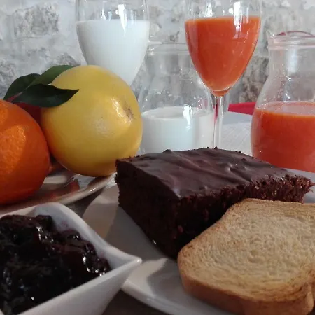 Borgo Degli Amici Farm stay *