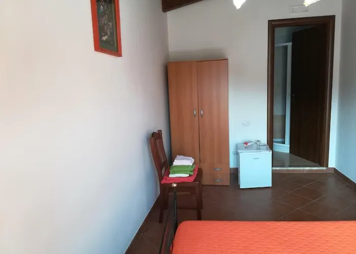 Borgo Degli Amici Farm stay *